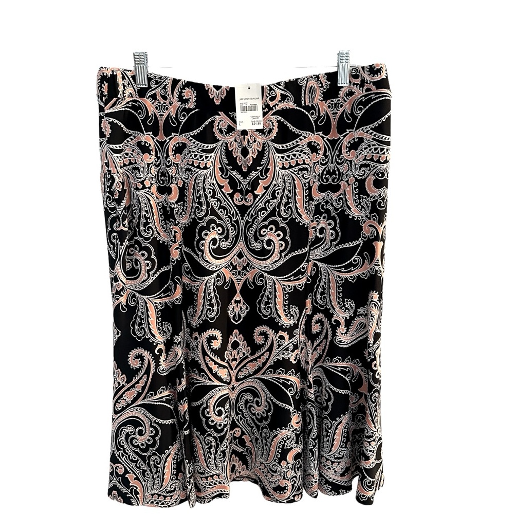 JM Collection Pink and Black Foral A-line Skirt. Super Cute🔥